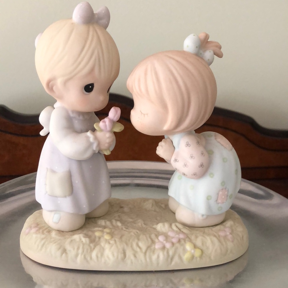 Precious Moments Friends are Forever